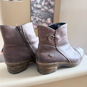 Women's KEEN Brown Ankle Boots - Casual Leather Zip Booties